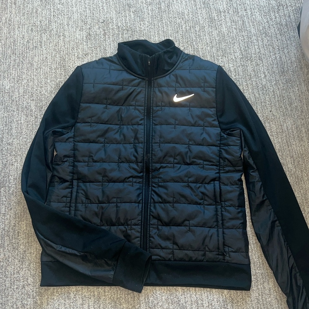 Nike running down coat. Size M.